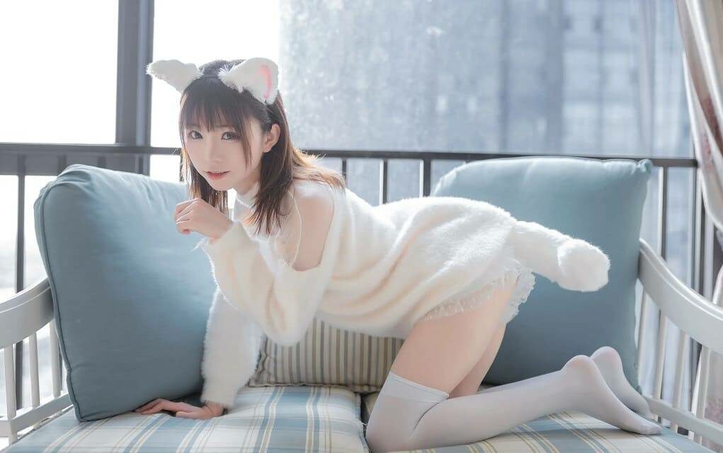 美女荷官一直都是線上百家樂的賣點之一 美女荷官一直都是線上百家樂的賣點之一