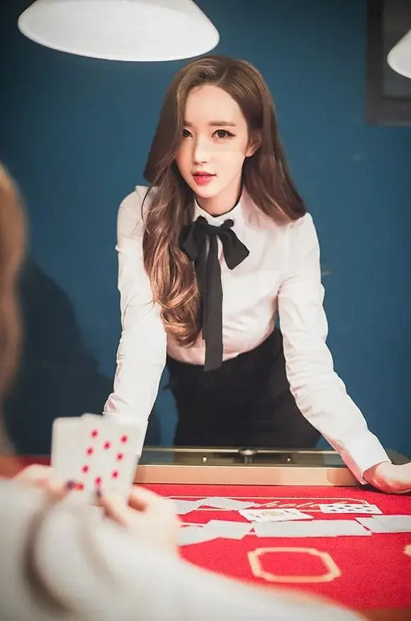 美女荷官講的話你也要聽懂